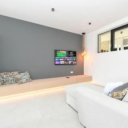 Mgh Luxury - Corte Garden 34 باردولينو