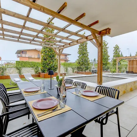 Mgh Luxury - Corte Garden 34 باردولينو